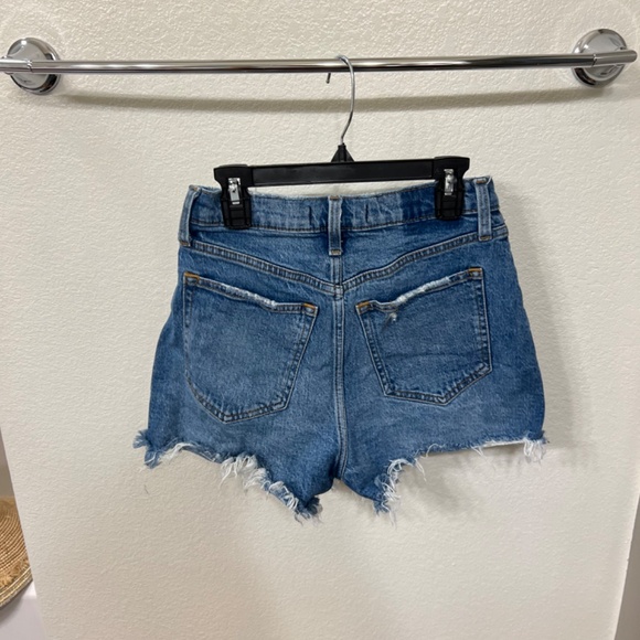 Abercrombie & Fitch denim shorts - Picture 2 of 3